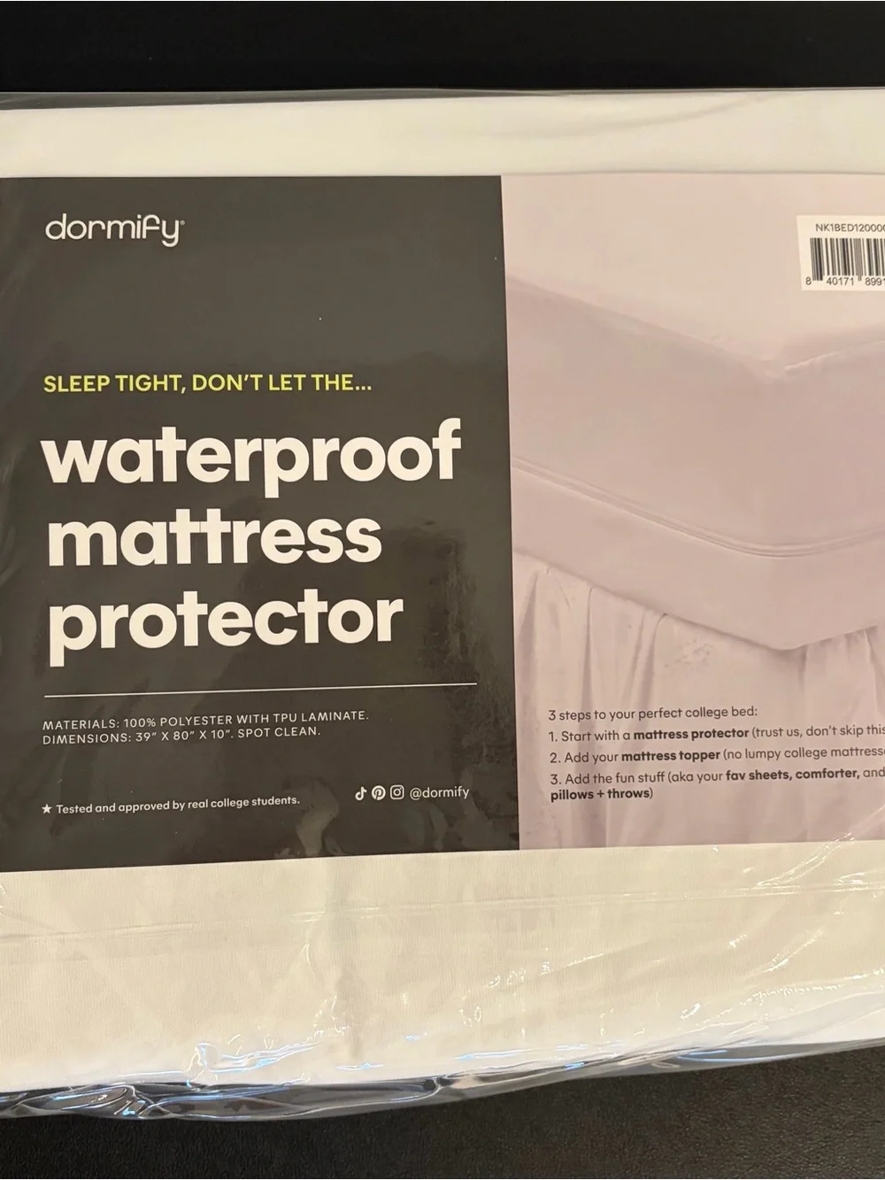 Dormify White Zippered Waterproof mattress Protector - Soft Cover